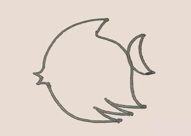 后面的部分，用一個月牙的形狀作為尾巴。.png