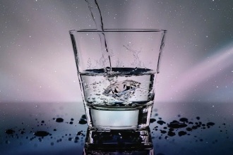 礦泉水VS自來水，到底喝哪種水更好？科普動漫制作