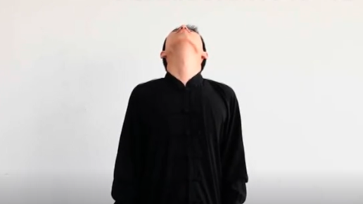 長期伏案脖子痛？快來學學這套頸椎操